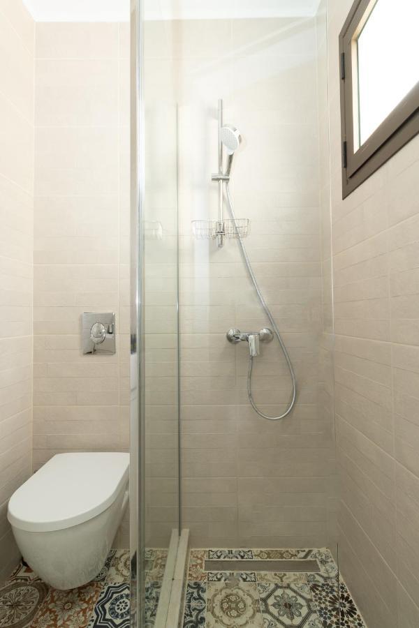 Vila Friday Mood By Diomedes Group *