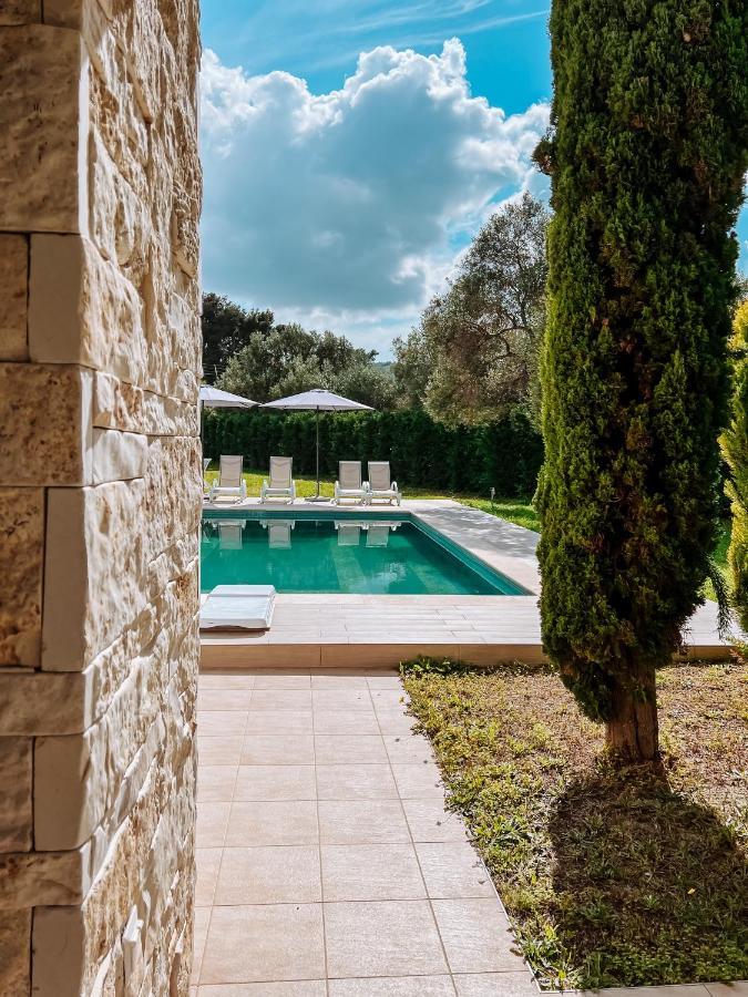 Friday Mood By Diomedes Group Vila Pefkochori